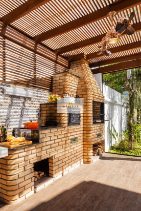 Imagem Casa com 5 Quartos à Venda, 300 m² em Maresias - São Sebastião Imagem Casa com 5 Quartos à Venda, 300 m² em Maresias - São Sebastião