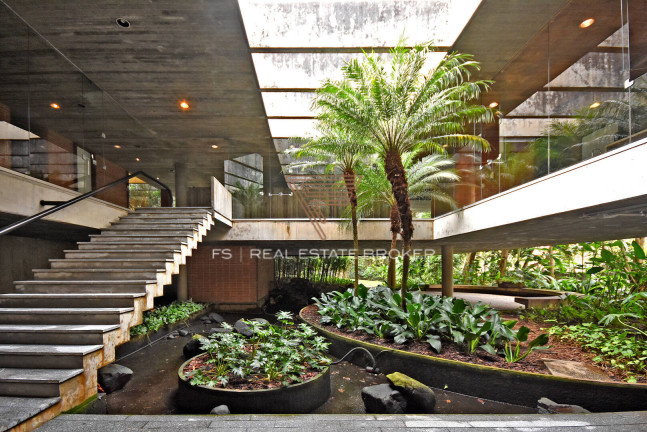 Imagem Casa com 4 Quartos à Venda, 976 m² em Cidade Jardim - São Paulo Imagem Casa com 4 Quartos à Venda, 976 m² em Cidade Jardim - São Paulo