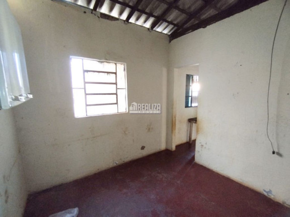 Imagem Casa com 3 Quartos para Alugar, 250 m² em Lourdes - Uberaba Imagem Casa com 3 Quartos para Alugar, 250 m² em Lourdes - Uberaba