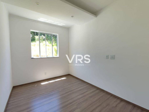 Imagem Apartamento com 2 Quartos à Venda, 49 m² em Pimenteiras - Teresópolis