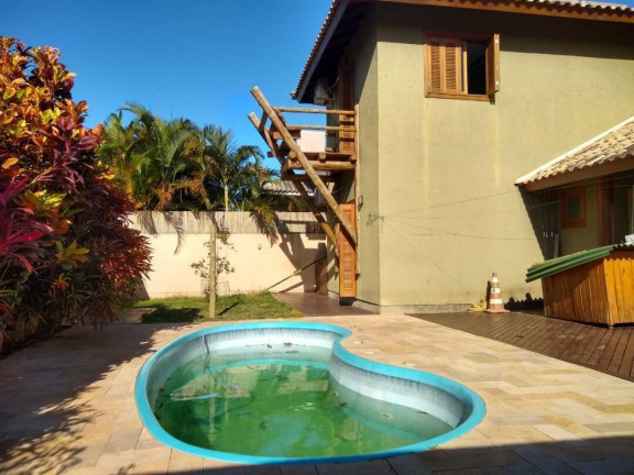 Imagem Casa com 3 Quartos à Venda, 260 m² em Rio Tavares - Florianópolis Imagem Casa com 3 Quartos à Venda, 260 m² em Rio Tavares - Florianópolis