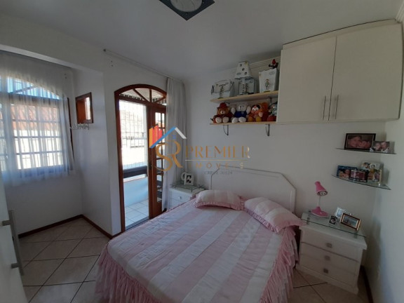 Imagem Casa com 3 Quartos à Venda, 256 m² em Trindade - Florianópolis Imagem Casa com 3 Quartos à Venda, 256 m² em Trindade - Florianópolis