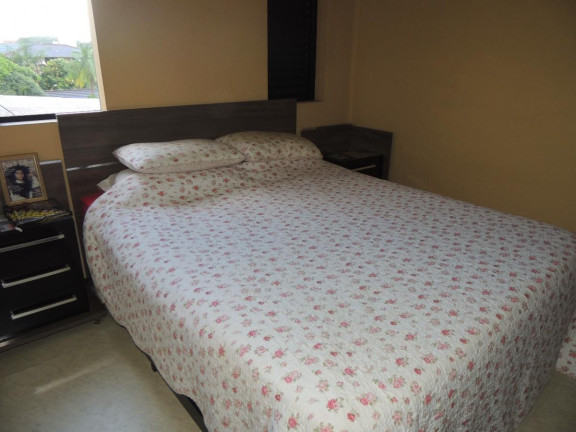 Imagem Casa com 3 Quartos à Venda, 310 m² em Costa E Silva - Joinville