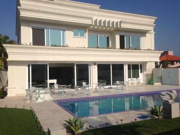 Casa com 7 Quartos à Venda, 600 m² em Jurerê Internacional - Florianópolis
