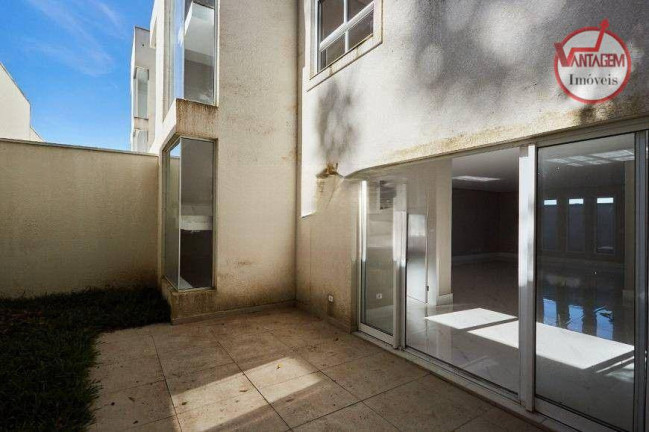 Imagem Sobrado com 3 Quartos à Venda, 319 m² em Mossunguê - Curitiba Imagem Sobrado com 3 Quartos à Venda, 319 m² em Mossunguê - Curitiba