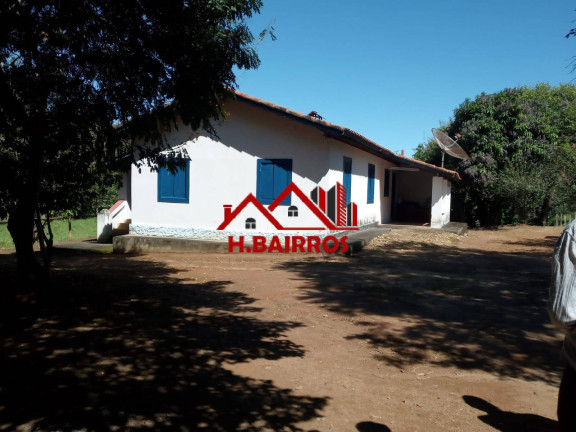 Fazenda à Venda, 2.541 m² em Centro - Silveiras