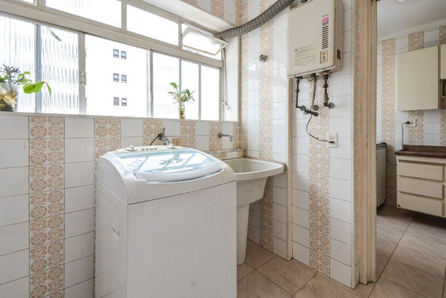 Imagem Apartamento com 3 Quartos à Venda, 135 m² em Moema - São Paulo