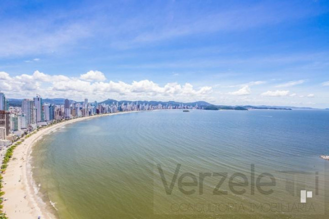 Imagem Apartamento com 4 Quartos à Venda, 238 m² em Centro - Balneário Camboriú Imagem Apartamento com 4 Quartos à Venda, 238 m² em Centro - Balneário Camboriú