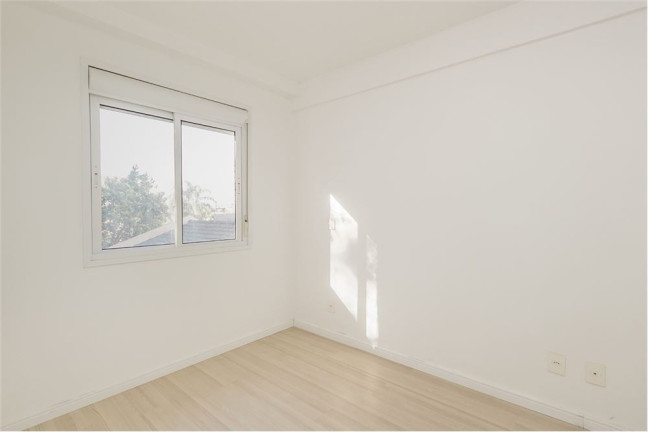 Imagem Imóvel com 2 Quartos à Venda, em Passo Da Areia - Porto Alegre Imagem Imóvel com 2 Quartos à Venda, em Passo Da Areia - Porto Alegre