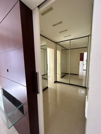Imagem Apartamento com 4 Quartos à Venda, 211 m² em Agronômica - Florianópolis