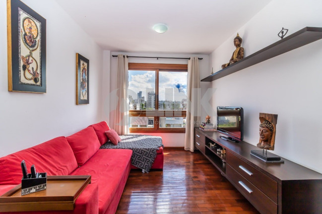 Imagem Imóvel com 2 Quartos à Venda, 146 m² em Santana - Porto Alegre Imagem Imóvel com 2 Quartos à Venda, 146 m² em Santana - Porto Alegre