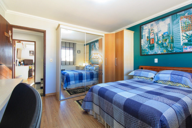 Imagem Sobrado com 3 Quartos à Venda, 379 m² em Atuba - Curitiba