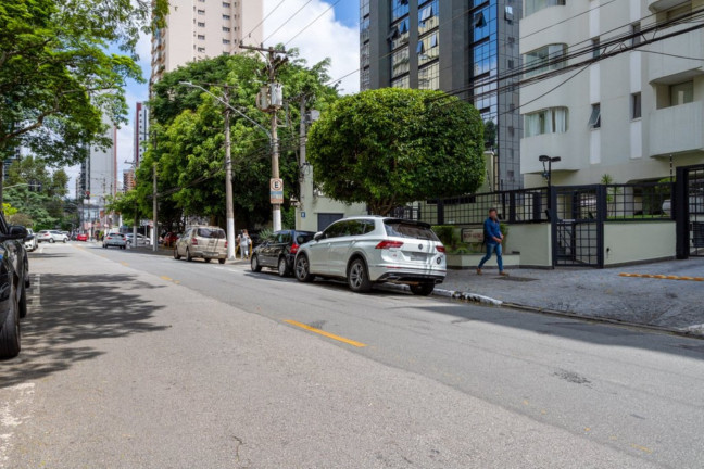 Imagem Imóvel com 3 Quartos à Venda, 120 m² em Moema - São Paulo Imagem Imóvel com 3 Quartos à Venda, 120 m² em Moema - São Paulo
