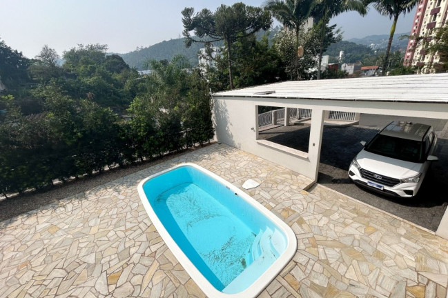Imagem Casa com 3 Quartos à Venda, 404 m² em Ponta Aguda - Blumenau Imagem Casa com 3 Quartos à Venda, 404 m² em Ponta Aguda - Blumenau