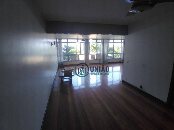 Imagem Apartamento com 4 Quartos à Venda, 250 m² em Icaraí - Niterói