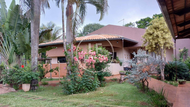 Imagem Chácara com 5 Quartos à Venda, 4.950 m² em Santo Antônio De Goiás