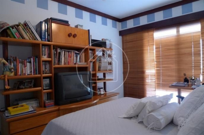 Imagem Casa com 4 Quartos à Venda, 808 m² em Itanhangá - Rio De Janeiro Imagem Casa com 4 Quartos à Venda, 808 m² em Itanhangá - Rio De Janeiro