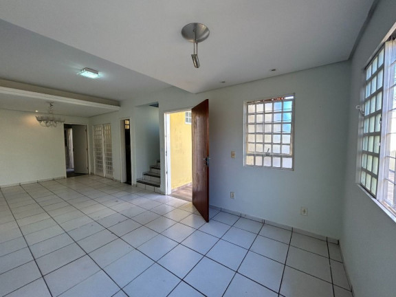 Imagem Sobrado com 3 Quartos à Venda, 146 m² em Jardim Santo Antonio - Goiânia Imagem Sobrado com 3 Quartos à Venda, 146 m² em Jardim Santo Antonio - Goiânia