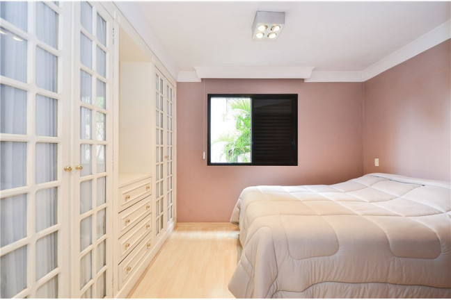 Imagem Imóvel com 3 Quartos à Venda, em Vila Mariana - São Paulo Imagem Imóvel com 3 Quartos à Venda, em Vila Mariana - São Paulo