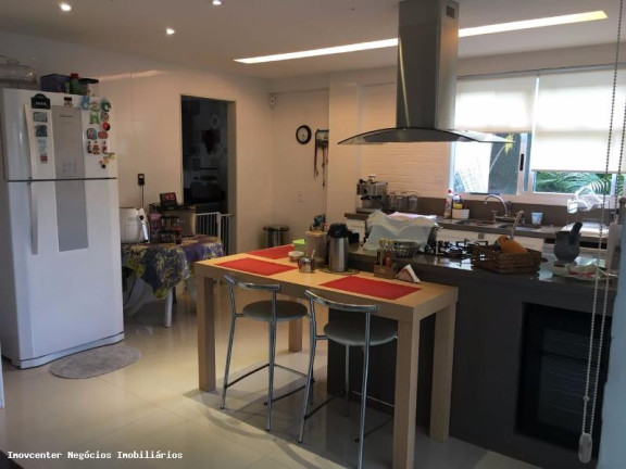Imagem Casa com 4 Quartos à Venda, 260 m² em Recreio Dos Bandeirantes - Rio De Janeiro Imagem Casa com 4 Quartos à Venda, 260 m² em Recreio Dos Bandeirantes - Rio De Janeiro
