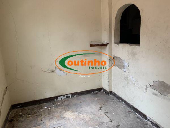 Imagem Casa com 5 Quartos à Venda, 200 m² em Vila Isabel - Rio De Janeiro Imagem Casa com 5 Quartos à Venda, 200 m² em Vila Isabel - Rio De Janeiro