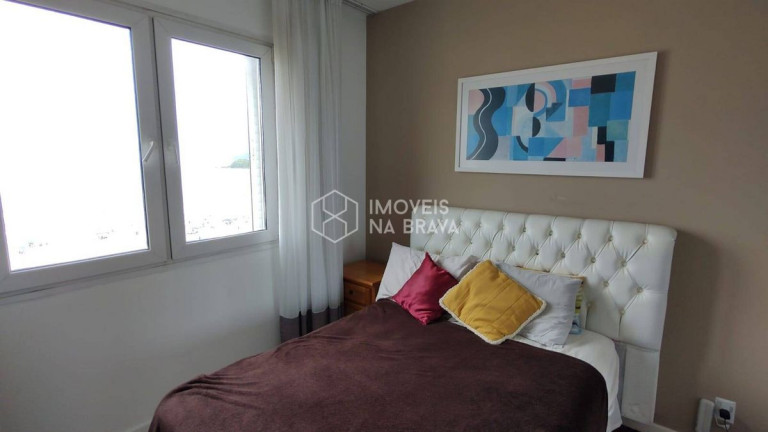 Imagem Apartamento com 3 Quartos para Alugar, 140 m² em Centro - Balneário Camboriú