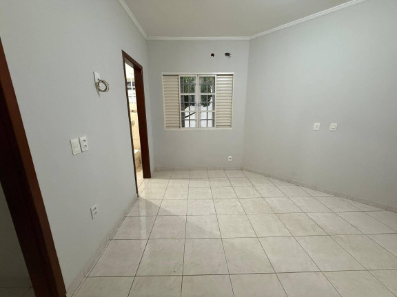 Imagem Sobrado com 5 Quartos à Venda, 600 m² em Jardim Califórnia - Cuiabá Imagem Sobrado com 5 Quartos à Venda, 600 m² em Jardim Califórnia - Cuiabá