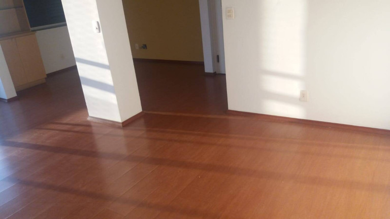 Imagem Casa com 5 Quartos para Alugar, 230 m² em Vila Japi Ii - Jundiaí