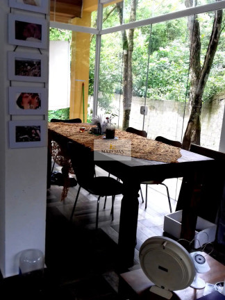 Imagem Casa com 5 Quartos à Venda, 250 m² em Camburi - São Sebastião Imagem Casa com 5 Quartos à Venda, 250 m² em Camburi - São Sebastião