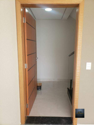 Imagem Casa com 3 Quartos à Venda, 201 m² em Demarchi - São Bernardo Do Campo Imagem Casa com 3 Quartos à Venda, 201 m² em Demarchi - São Bernardo Do Campo