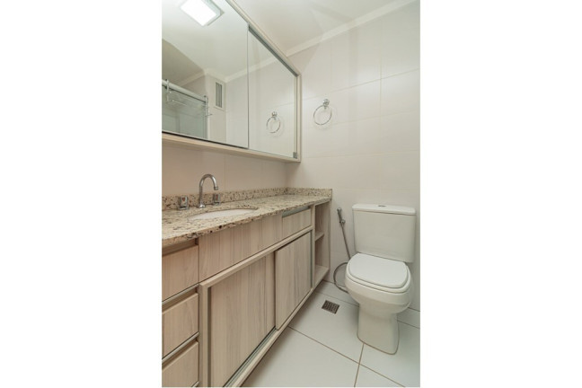Imagem Apartamento com 1 Quarto à Venda, 38 m² em Menino Deus - Porto Alegre Imagem Apartamento com 1 Quarto à Venda, 38 m² em Menino Deus - Porto Alegre