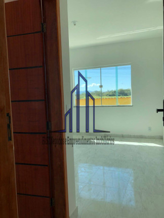Imagem Casa com 2 Quartos à Venda, 288 m² em Caluge - Itaboraí