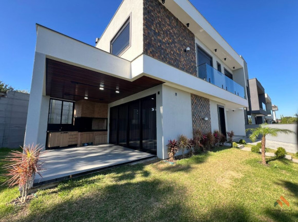 Casa com 3 Quartos à Venda, 185 m²