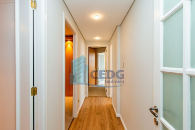 Imagem Apartamento com 3 Quartos à Venda, 149 m² em Centro - Curitiba Imagem Apartamento com 3 Quartos à Venda, 149 m² em Centro - Curitiba