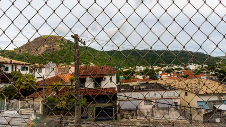 Imagem Casa com 4 Quartos à Venda, 300 m² em São Francisco - Niterói Imagem Casa com 4 Quartos à Venda, 300 m² em São Francisco - Niterói