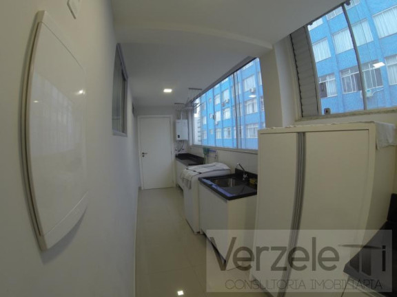 Imagem Apartamento com 4 Quartos para Temporada, 180 m² em Centro - Balneário Camboriú Imagem Apartamento com 4 Quartos para Temporada, 180 m² em Centro - Balneário Camboriú