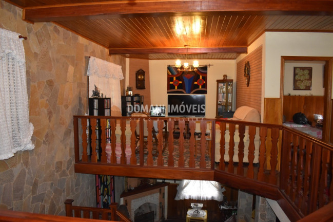 Imagem Casa com 3 Quartos à Venda, 360 m² em Região Da Vila Inglesa - Campos Do Jordão Imagem Casa com 3 Quartos à Venda, 360 m² em Região Da Vila Inglesa - Campos Do Jordão