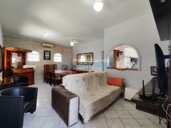 Imagem Casa com 3 Quartos à Venda, 250 m² em Solemar - Praia Grande Imagem Casa com 3 Quartos à Venda, 250 m² em Solemar - Praia Grande