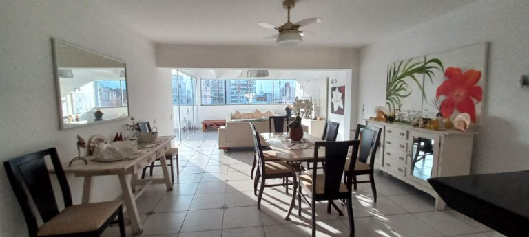 Cobertura com 3 Quartos à Venda, 190 m² em Tombo - Guarujá