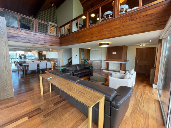 Imagem Cobertura com 5 Quartos à Venda, 332 m² em Centro - Gramado Imagem Cobertura com 5 Quartos à Venda, 332 m² em Centro - Gramado