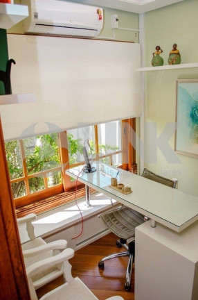 Imagem Casa com 5 Quartos à Venda, 550 m² em Chácara Das Pedras - Porto Alegre Imagem Casa com 5 Quartos à Venda, 550 m² em Chácara Das Pedras - Porto Alegre