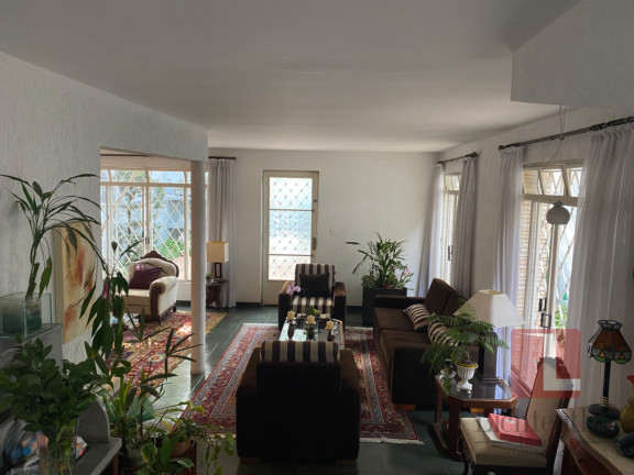 Imagem Casa com 3 Quartos à Venda, 260 m² em Jardim Paulista - São Paulo Imagem Casa com 3 Quartos à Venda, 260 m² em Jardim Paulista - São Paulo