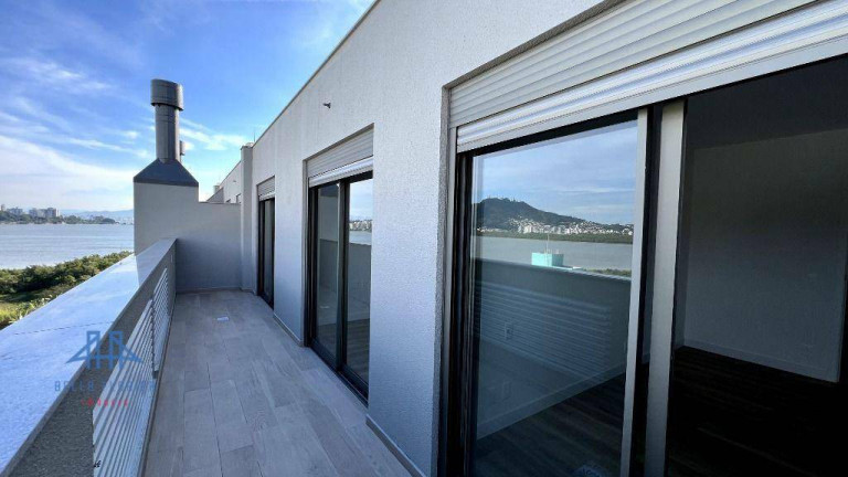 Imagem Imóvel com 3 Quartos à Venda, 126 m² em João Paulo - Florianópolis Imagem Imóvel com 3 Quartos à Venda, 126 m² em João Paulo - Florianópolis