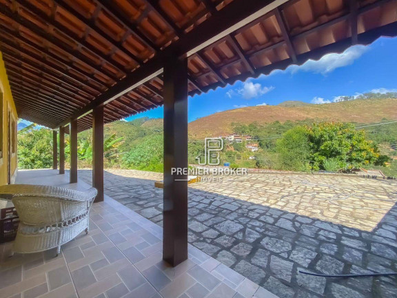 Imagem Casa com 3 Quartos à Venda, 114 m² em Pessegueiros - Teresópolis Imagem Casa com 3 Quartos à Venda, 114 m² em Pessegueiros - Teresópolis