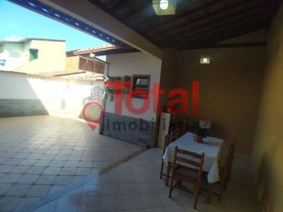 Casa com 3 Quartos à Venda,  em Amaro Lanari - Coronel Fabriciano