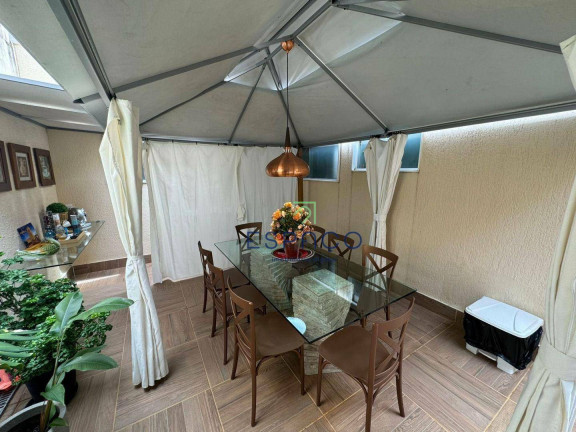 Imagem Casa com 4 Quartos à Venda, 240 m² em Nova Parnamirim - Parnamirim