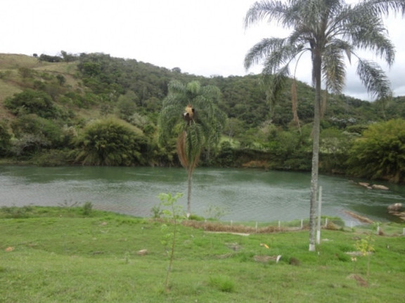 Imagem Terreno à Venda, 852 m² em Angola - Santa Branca