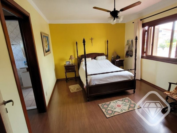 Imagem Casa com 3 Quartos à Venda, 287 m² em Tristeza - Porto Alegre Imagem Casa com 3 Quartos à Venda, 287 m² em Tristeza - Porto Alegre