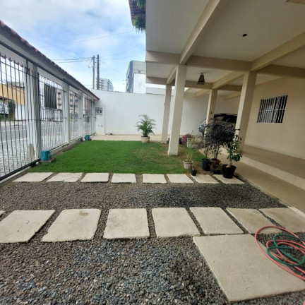 Imagem Casa com 6 Quartos à Venda, 50 m² em Praia Do Morro - Guarapari Imagem Casa com 6 Quartos à Venda, 50 m² em Praia Do Morro - Guarapari