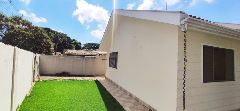 Imagem Casa com 3 Quartos à Venda, 101 m² em Conjunto Requião - Maringá Imagem Casa com 3 Quartos à Venda, 101 m² em Conjunto Requião - Maringá